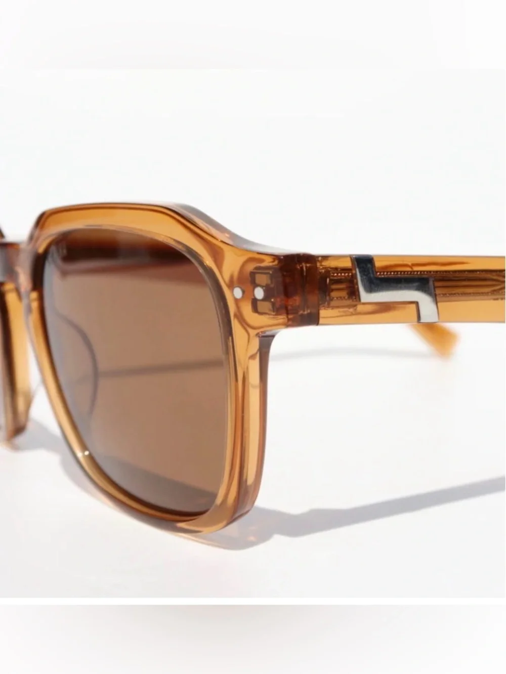 KIAURA The Lautner XL Sunglasses – Whiskey Brown – Polarized